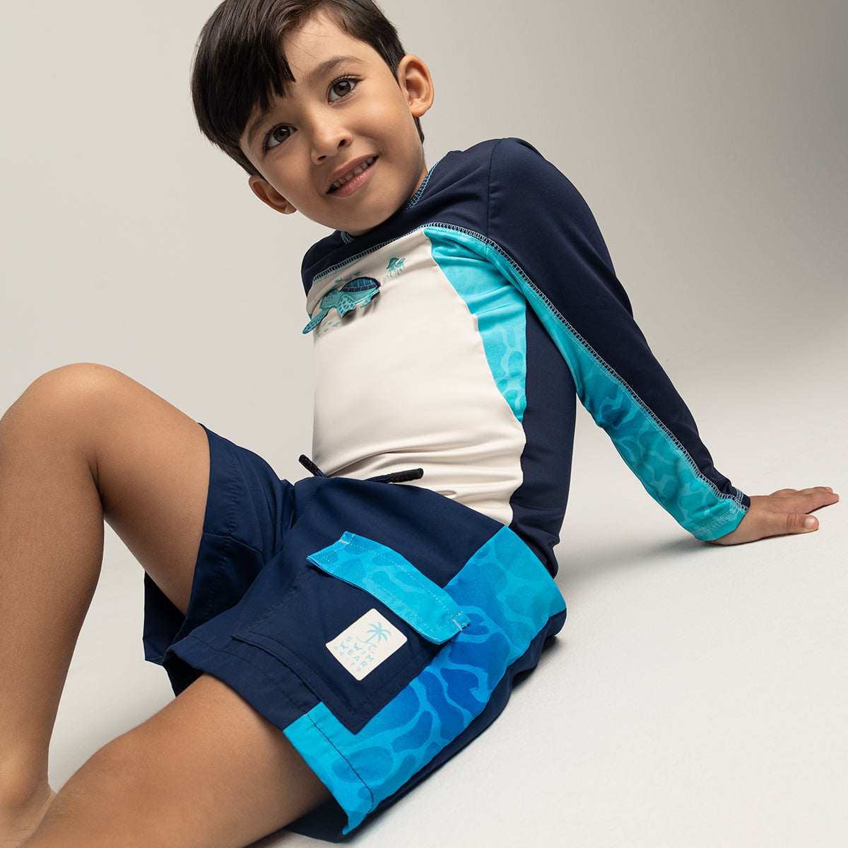 swim shorts-cargo pocket