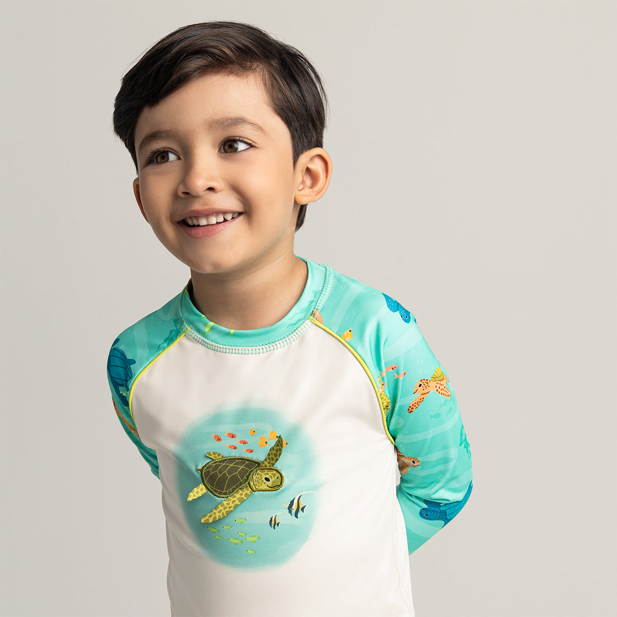 Long-sleeved T-shirt