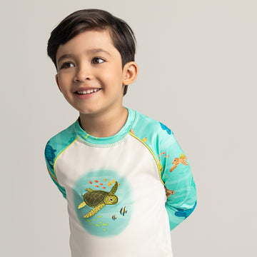 Long-sleeved T-shirt