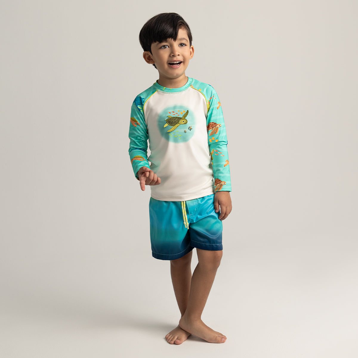 Long-sleeved T-shirt