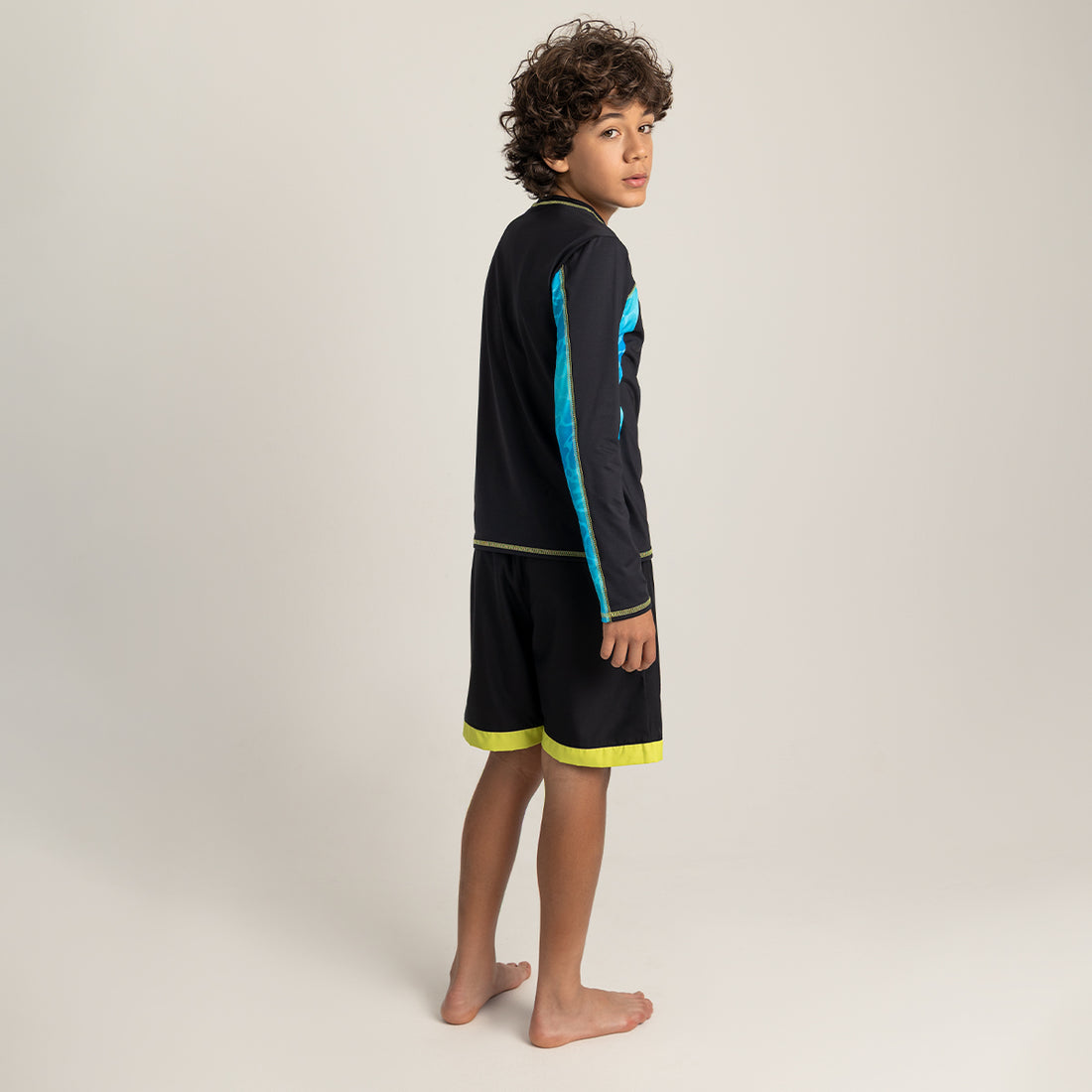 Long-sleeved T-shirt/black and blue