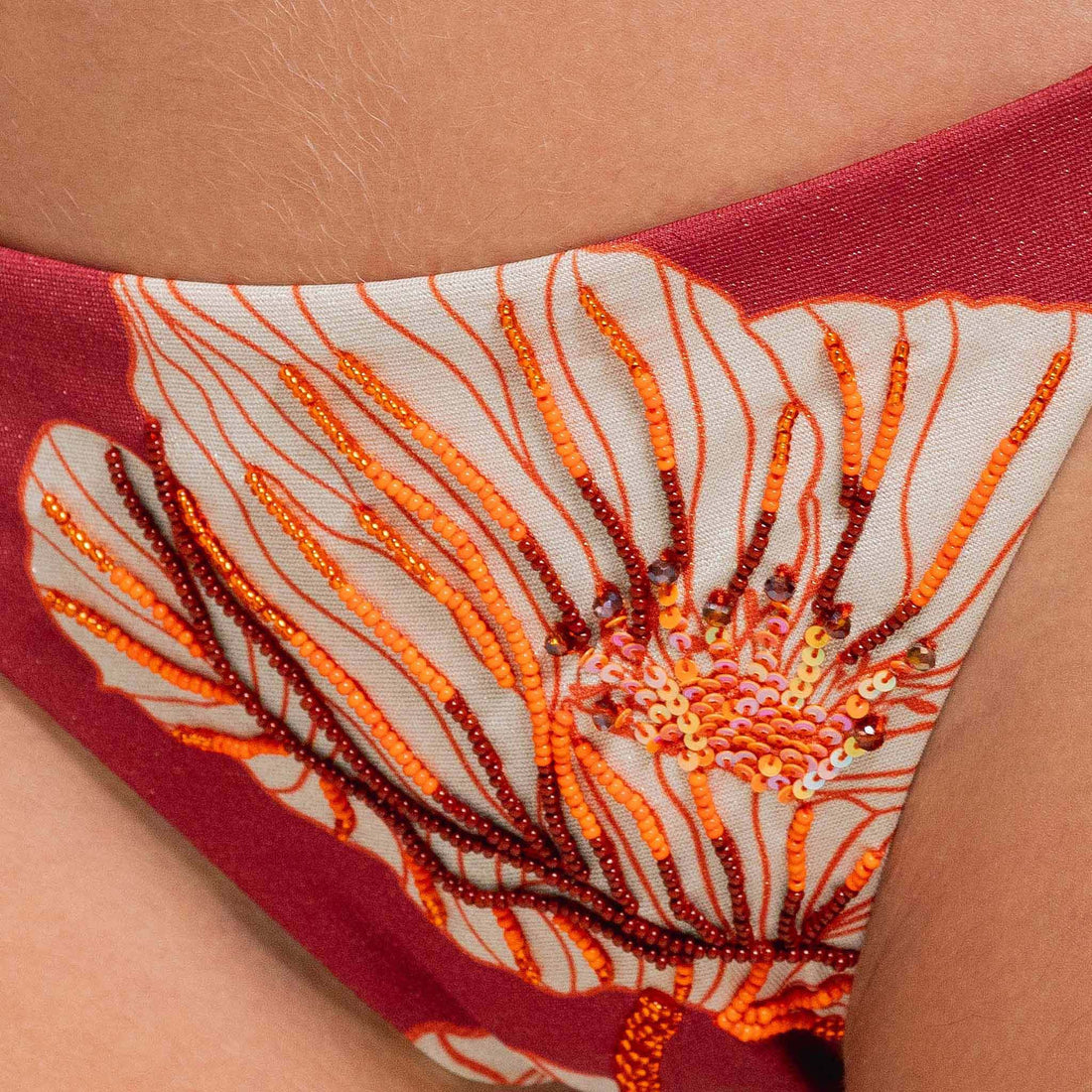 TIE SIDE BOTTOM (CHEEKY)